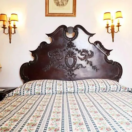 Dom wakacyjny Villa Oura E Privat Pool E Garden E Oura Beach E Strip Albufeira *